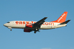 Photo of easyJet Boeing 737-33V G-EZYS (cn 29342/3127) at London Stansted Airport (STN) on 26th August 2005
