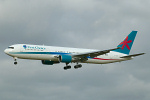 Photo of First Choice Airways Boeing 777-222 G-OOBM