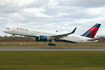 Photo of Delta Air Lines Boeing 757-231(W) N718TW (cn 28486/869) at Manchester Ringway Airport (MAN) on 24th March 2008